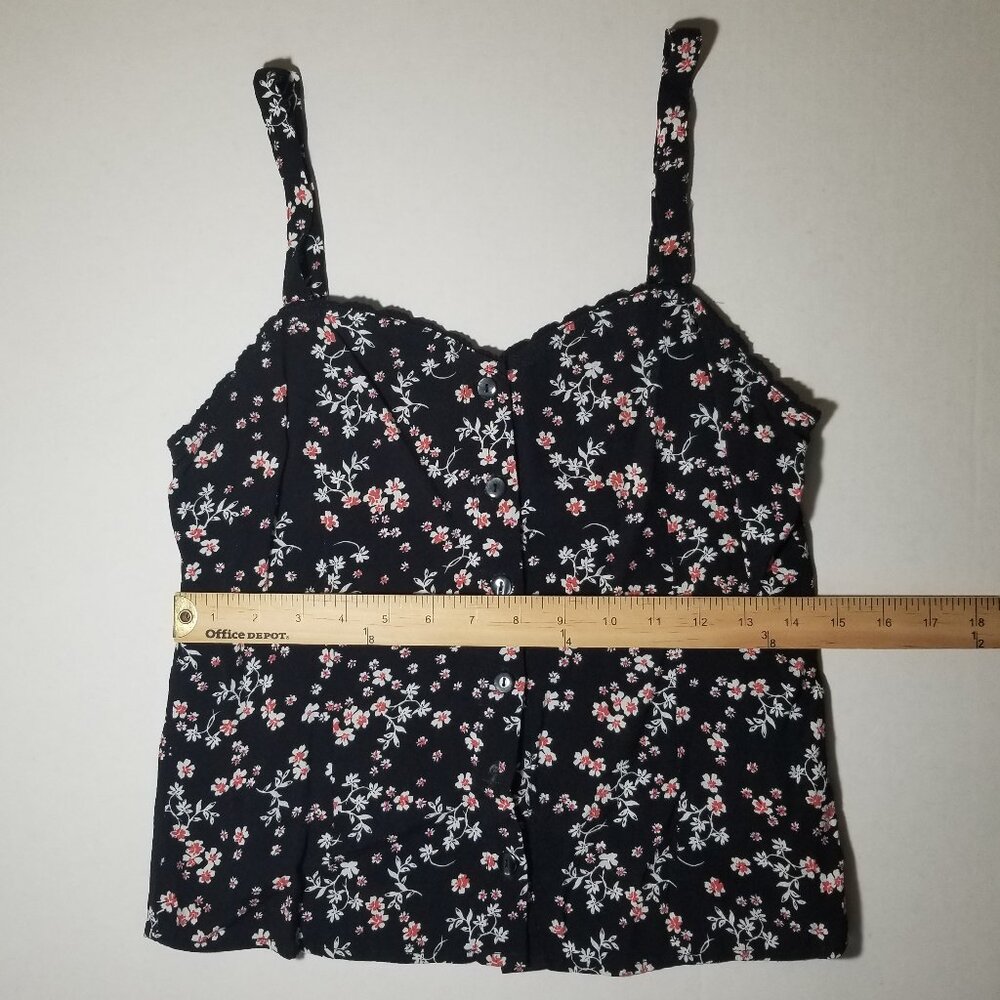 Cotton On Black Floral Patterned Cropped Tank Top - Picture 3 of 7